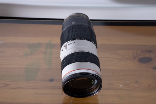 Canon 200mm 2 - ef, f/2.8